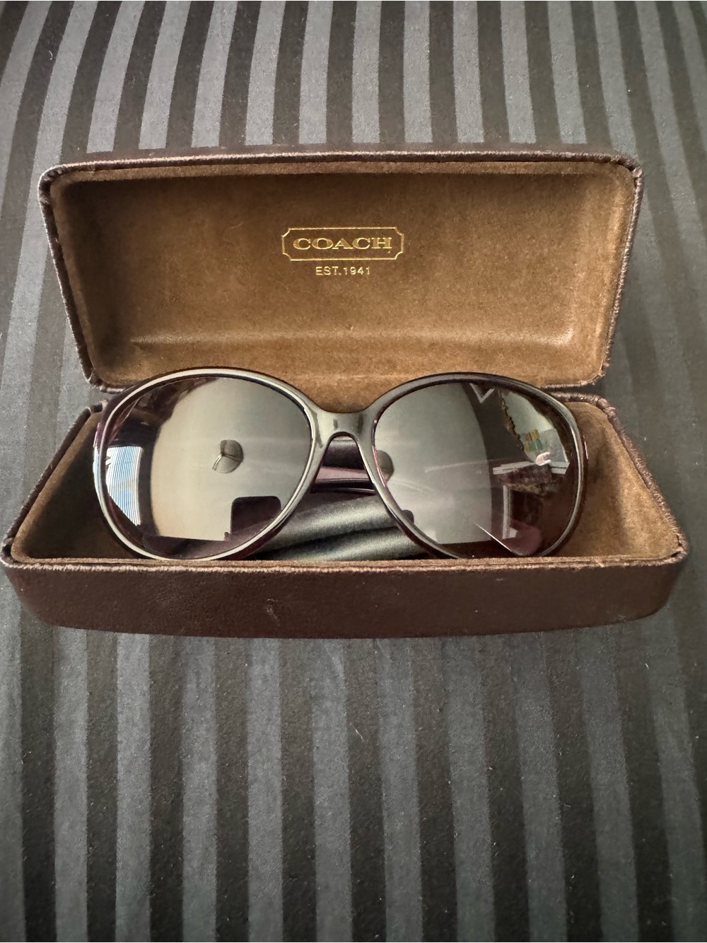 Coach S2028 Sunglasses Oval Purple, Narrow Fit  (Authentic)